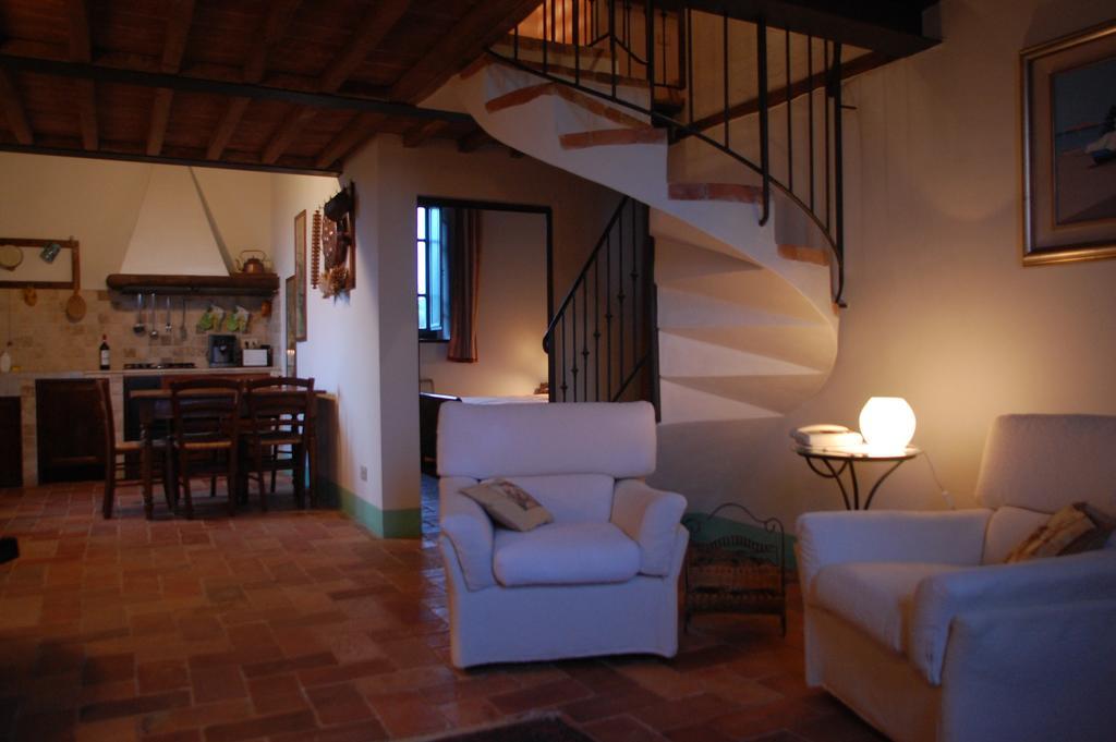 Agriturismo Podere Alberese Asciano Quarto foto